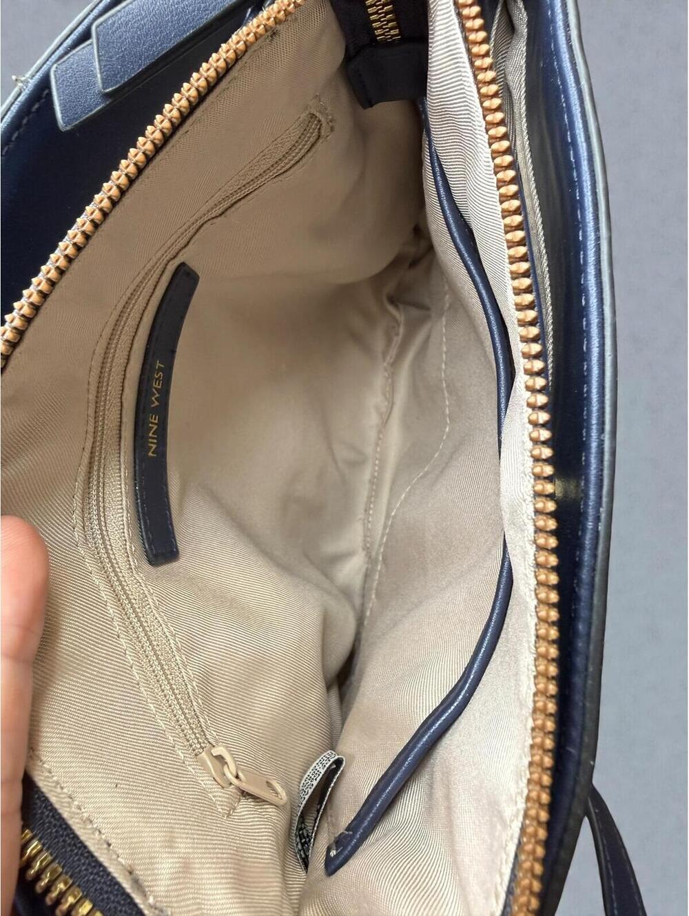 Nine West Mary Crossbody Caireann Small Zip‑Around Wallet Set NWOT - Picture 6 of 14